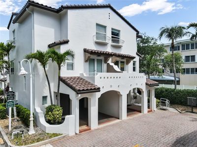 2005 Ocean Walk Ln