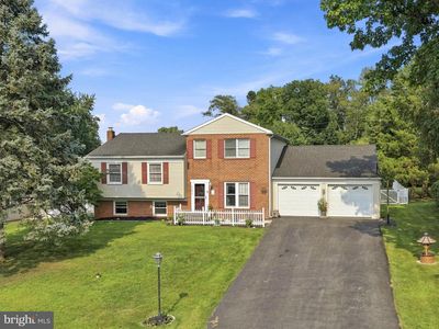 2494 Ellendale Dr