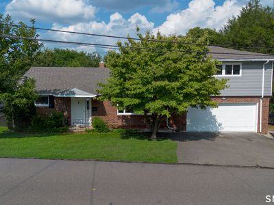81 Esther Avenue