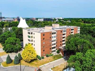 105 3rd St N APT 201