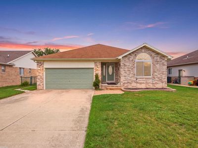 Property at 28457 Violet Dr, Chesterfield, MI