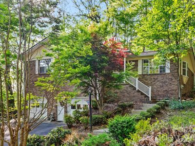 12 Steeplechase Ct