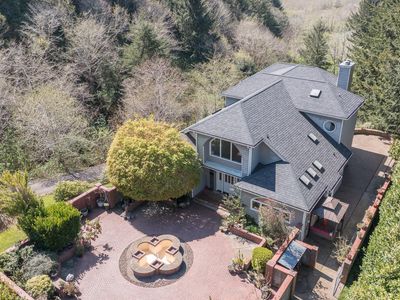 626 N Bayview Loop