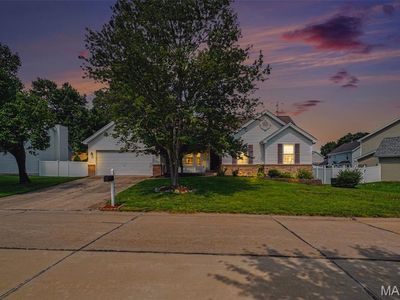 540 Crown Passage Dr