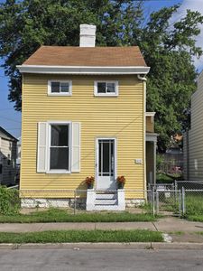Property at 319 W 12th St, Newport, KY