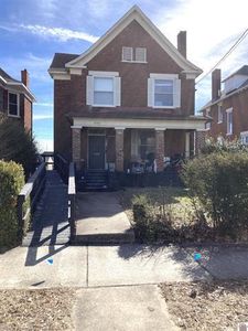 1122 Jefferson St
