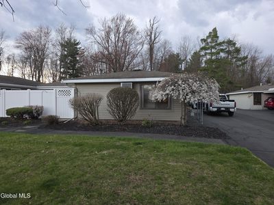 13 Donna Lynn Drive
