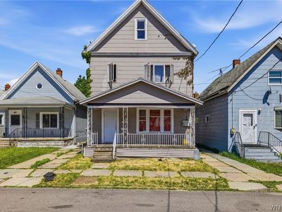 25 Thomas St