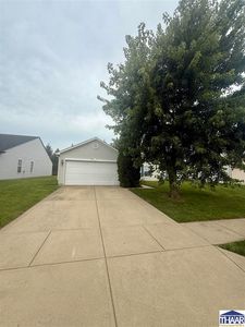 1557 Howell Dr