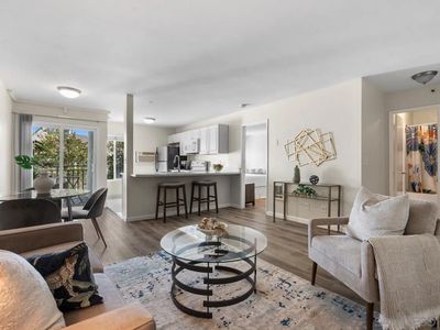 7508 Parkway Dr Unit 105