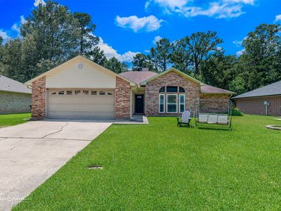 217 Deerwood Ln