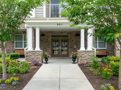901 Macphail Woods Xing APT 3A