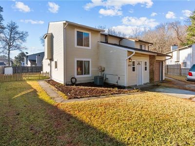 5957 Buckminister Ln