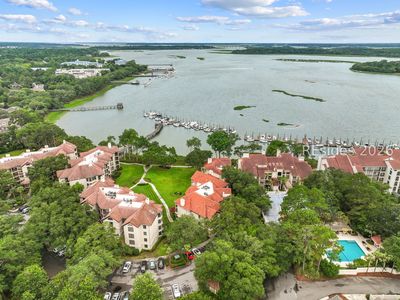 6 Village North Dr APT 12