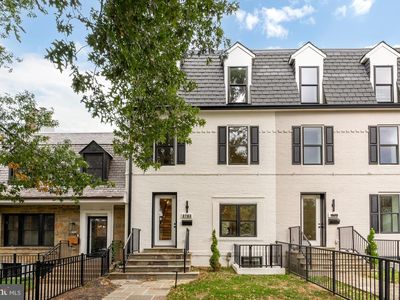 3703 Reservoir Rd NW