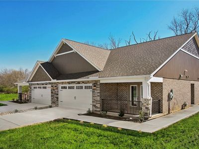 5019 Waterford Ln