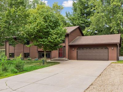1076 Cottonwood Dr