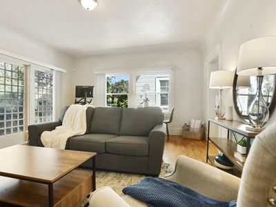 1716 W Monte Diablo Ave