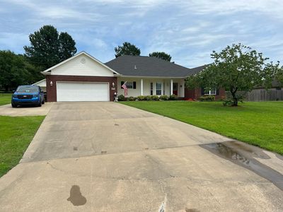 1610 Tiger Lily Cir