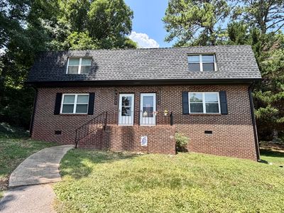 243 Edwina Ct