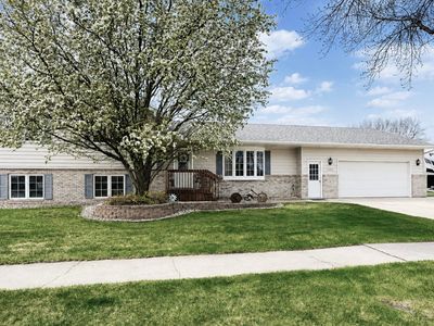 1234 Pinewood Ln