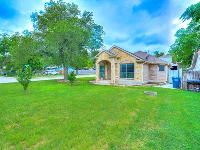 3101 Angle Ave