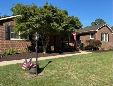 12 Everett Dr