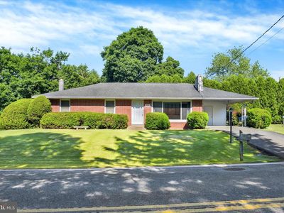 7690 Daniel Dr