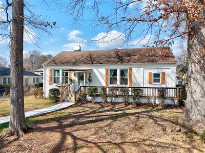 700 Westview Ave