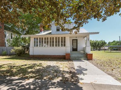 82 Live Oak Ave