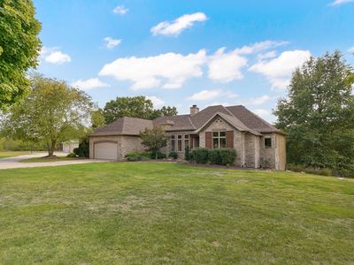 1804 N Hearthstone Lane