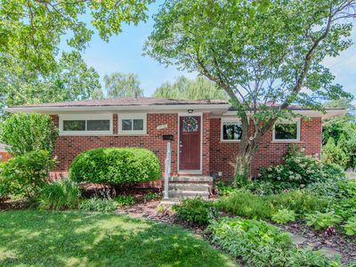 1712 Barrington Pl