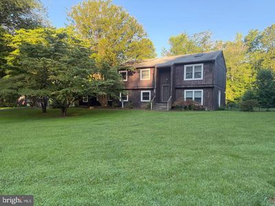Property at 7197 N Starcrest Dr, Warrenton, VA