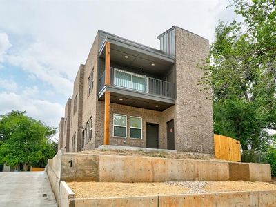 1138 N Blackwelder Ave