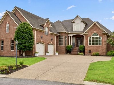 1005 Scarlet Ct