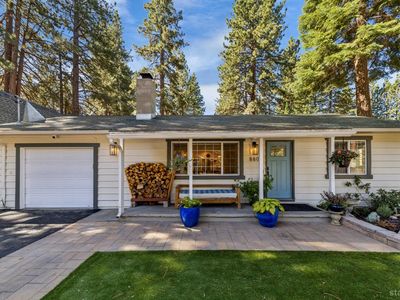 880 Secret Harbor Dr