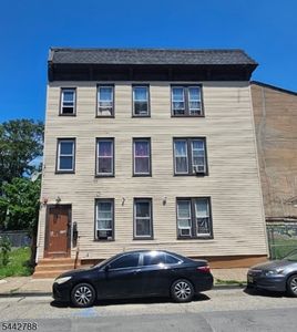 21 Governor St