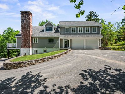 11 Vista Way