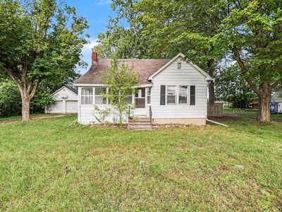 7902 Lovers Ln