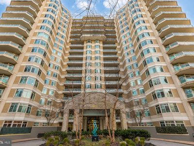 5630 Wisconsin Ave APT 805