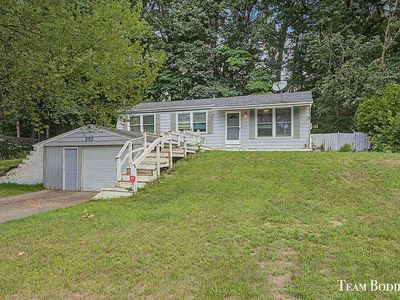 Property at 357 Mabel St NW, Comstock Park, MI