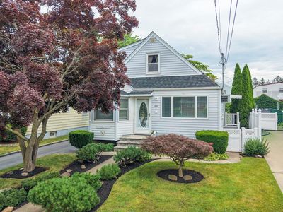 360 Grand Avenue