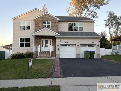 11 Andre Ave