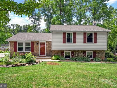 5618 Nancy Lou Ln