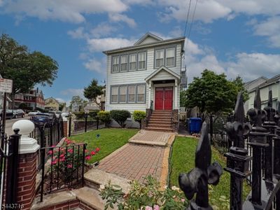 69 Wagner Pl