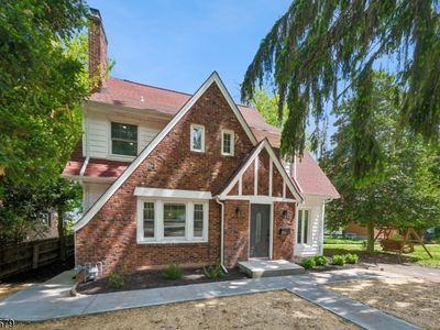 216 Gregory Ave