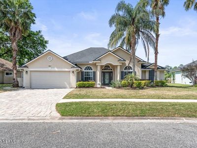 1907 VISTA LAKES Drive