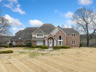 2734 Wolf Springs Rd