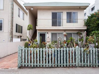 108 Catamaran St