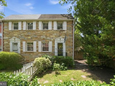 11 E Mason Ave